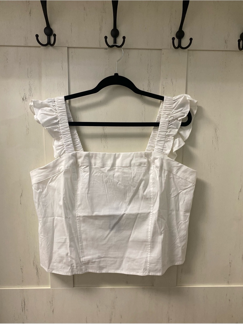 Size 1 torrid Love Sick White Ruffle Strap Crop Top